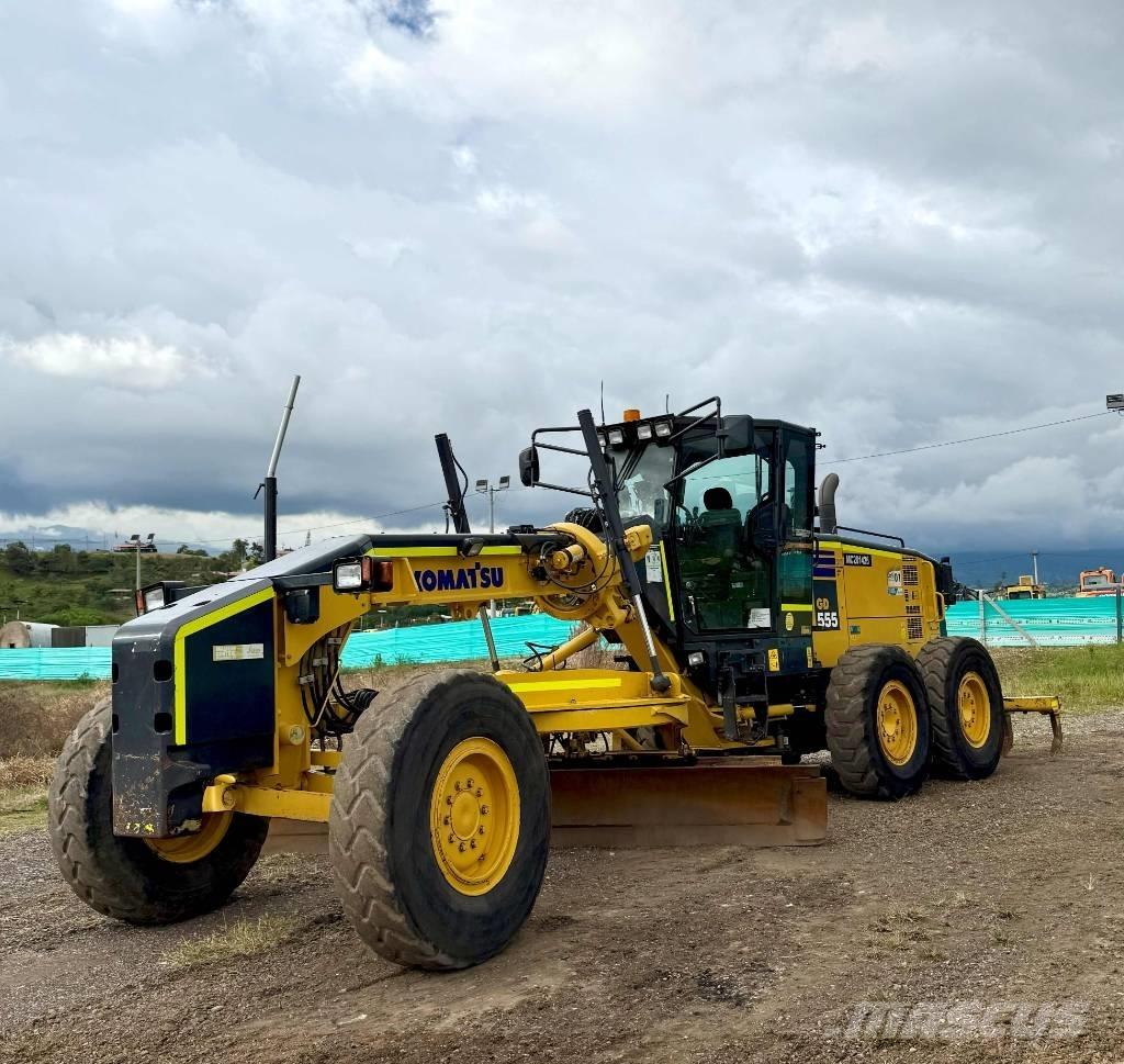 Komatsu GD555-5 Greideriai