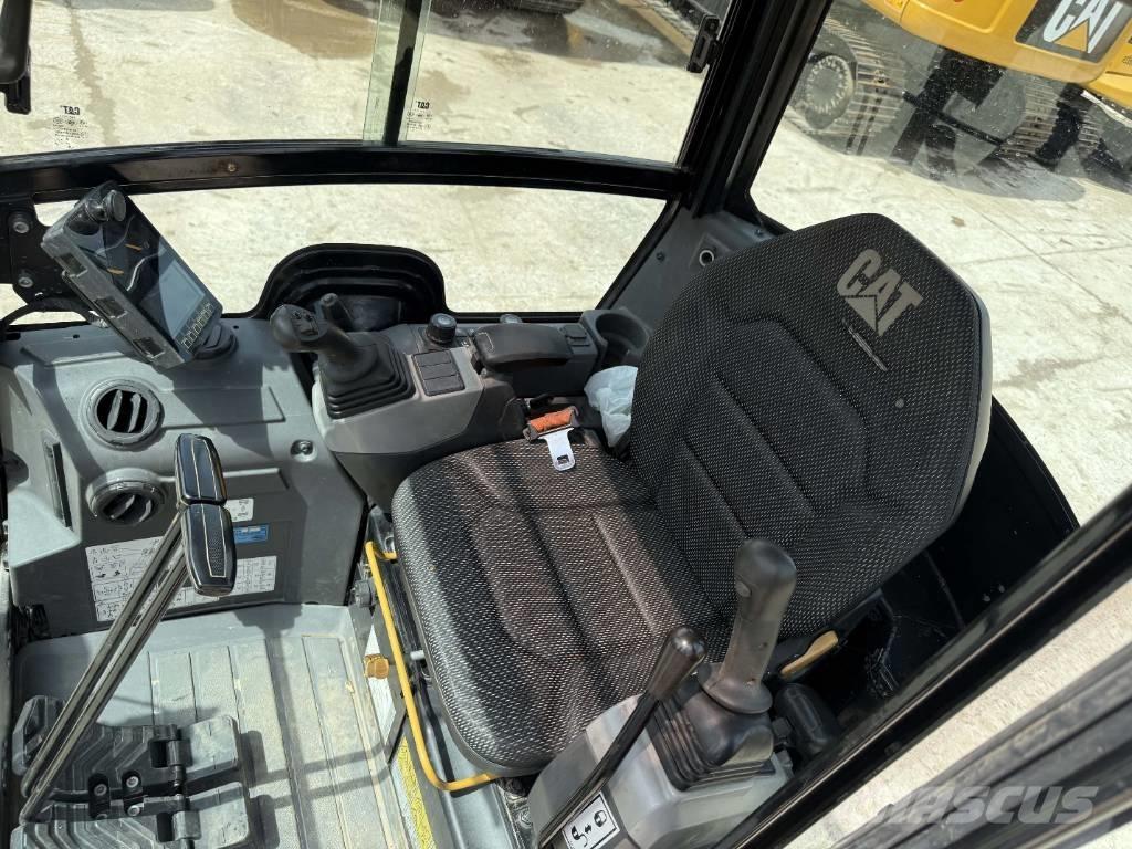 CAT 302 CR Mini ekskavatoriai < 7 t