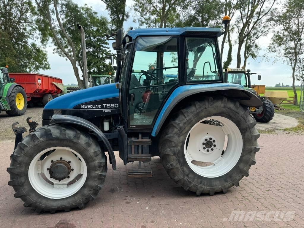 New Holland TS90 Traktoriai