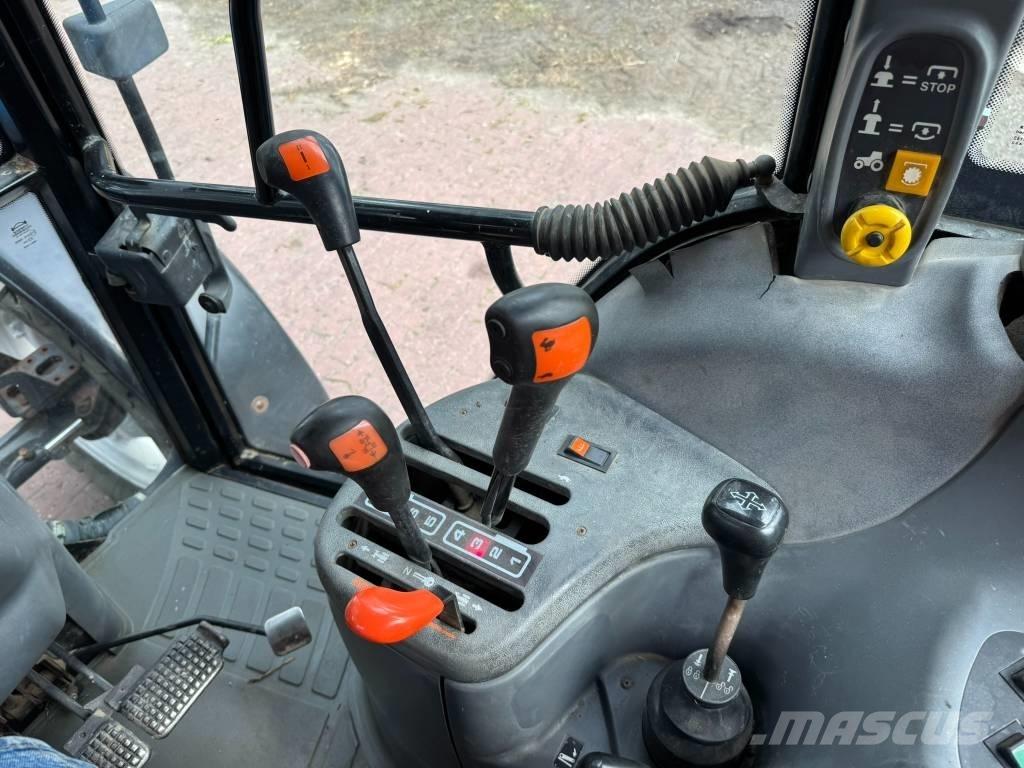 New Holland TS90 Traktoriai