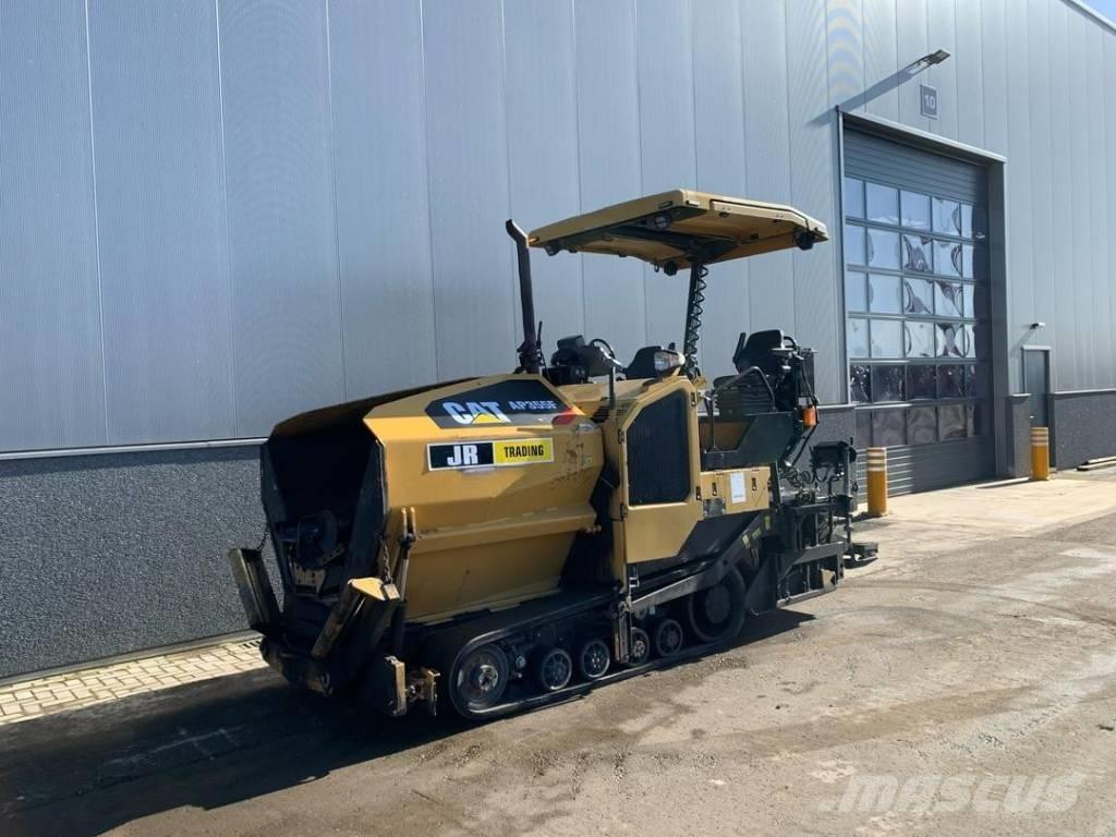 CAT AP355F Asfalto klotuvai