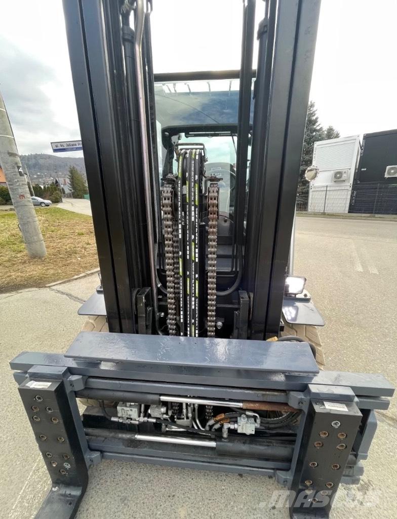 Toyota FVA450 LPG (dujiniai) krautuvai