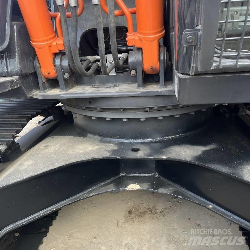Hitachi ZX 160 Vikšriniai ekskavatoriai