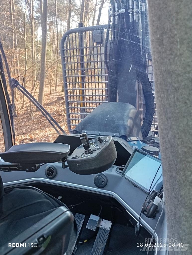 Rottne F15D Naudoti miškovežiai (Forvarderiai)