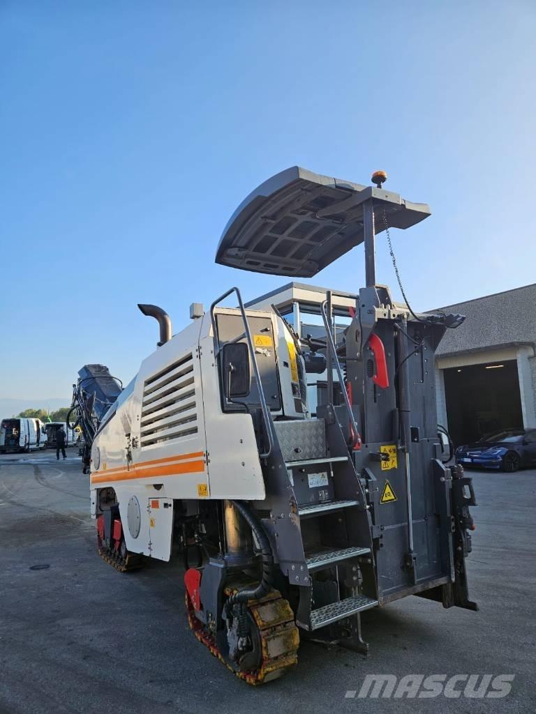 Wirtgen W 100 F Asfalto šalto frezavimo technika