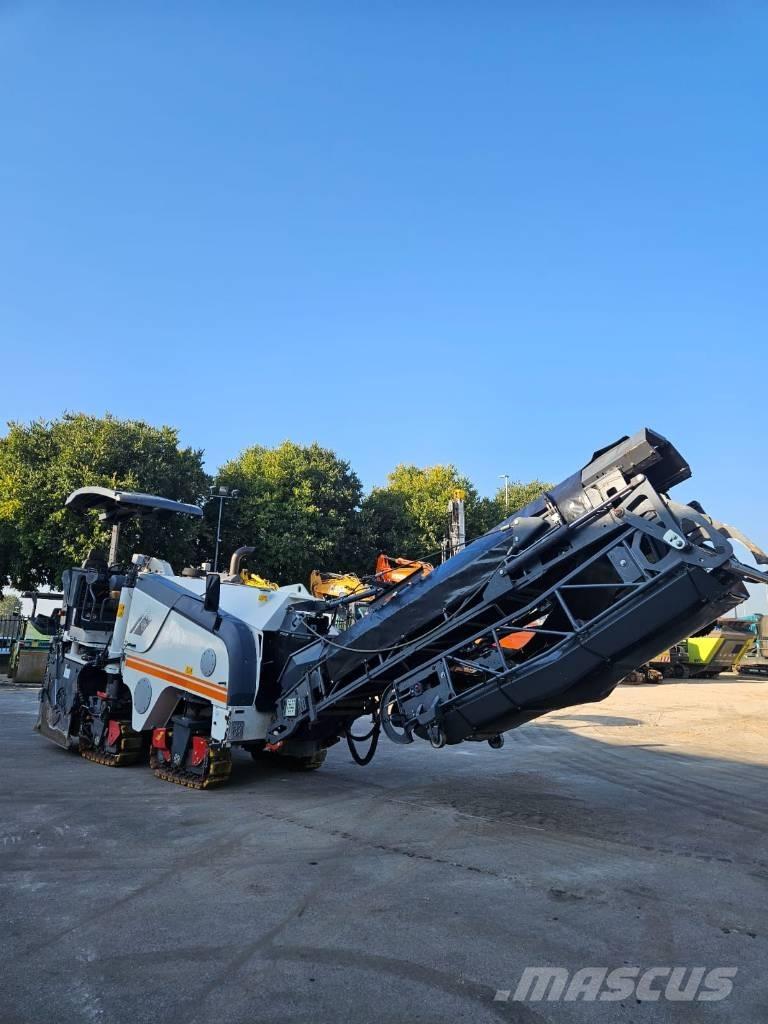 Wirtgen W 100 F Asfalto šalto frezavimo technika