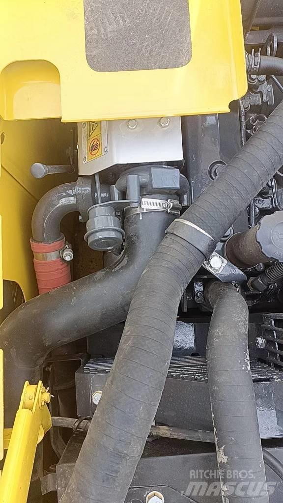 Komatsu PC 130-7 Vikšriniai ekskavatoriai