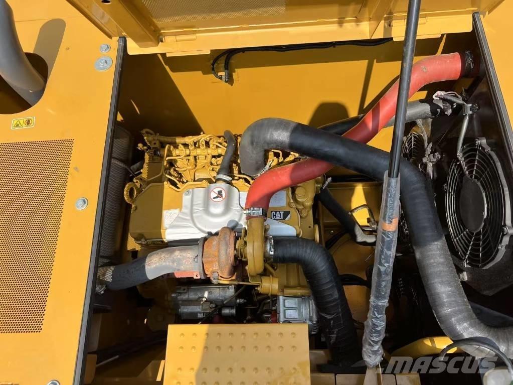 CAT 320 D GC Vikšriniai ekskavatoriai