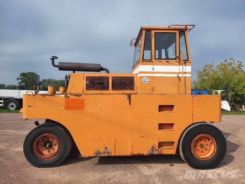 Hamm GRW 10 Pneumo volai