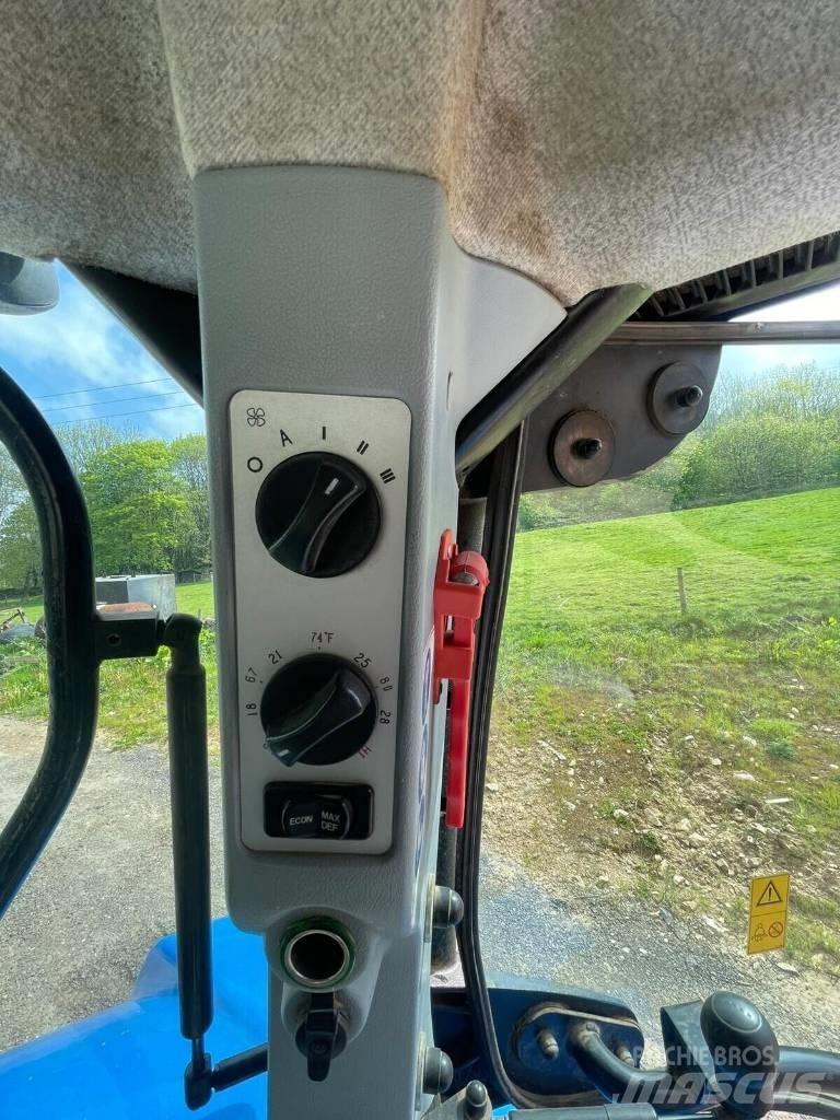 New Holland T 7.250 Traktoriai