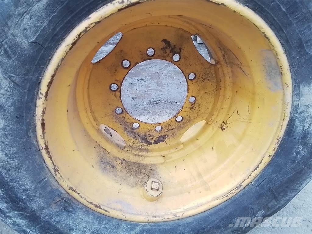 Ösa 250 20x26,5 Padangos, ratai ir ratlankiai