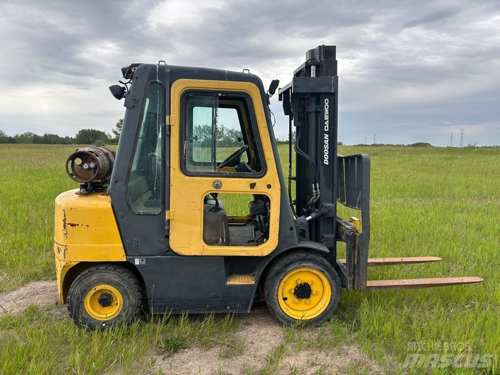 Daewoo G 30 E Šakiniai krautuvai - Kita