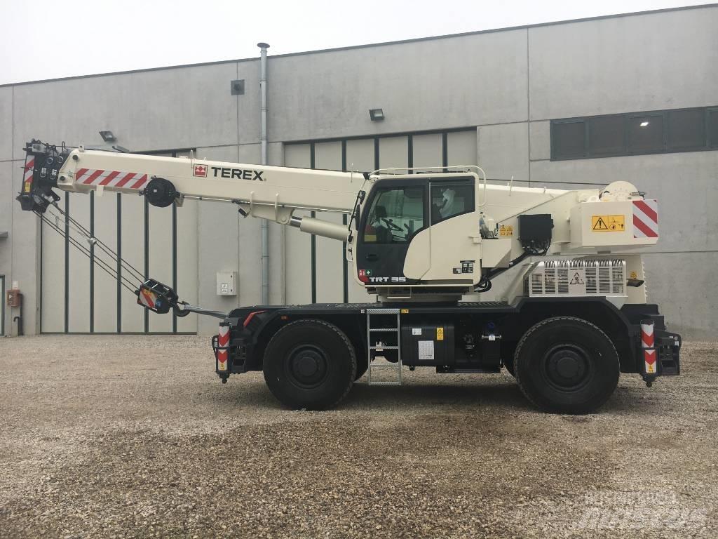 Terex TRT35 Neapdoroto reljefo kranai