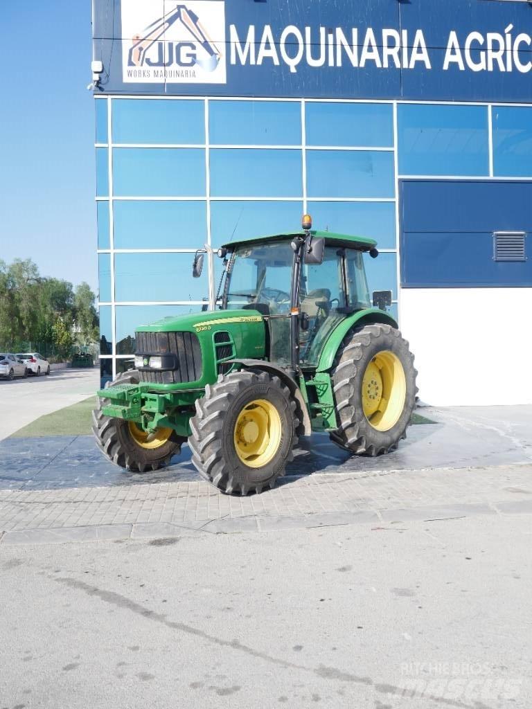 John Deere 6130 D Traktoriai