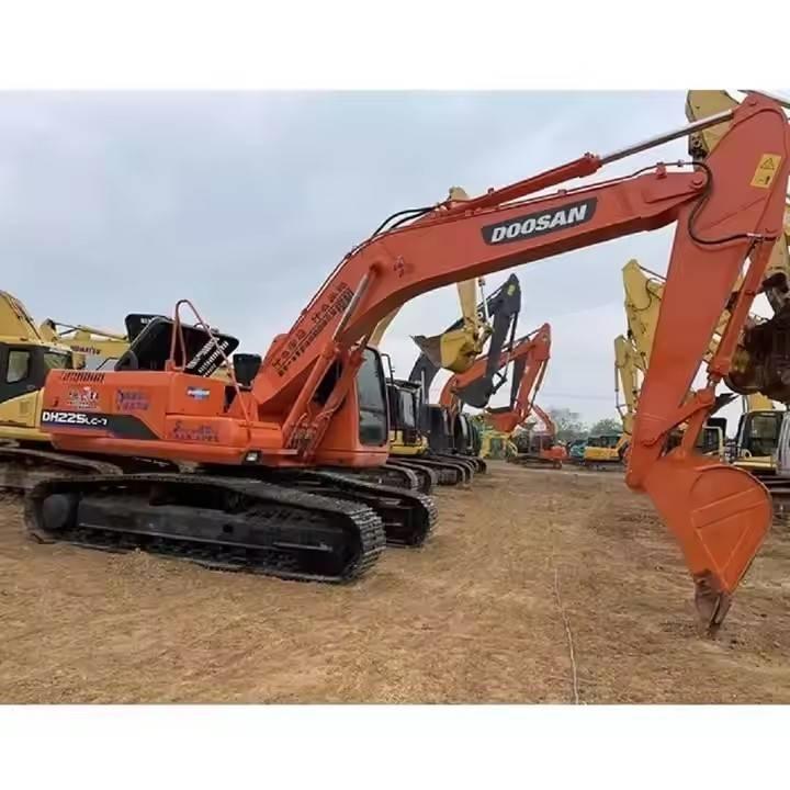 Doosan DH 225 Vikšriniai ekskavatoriai