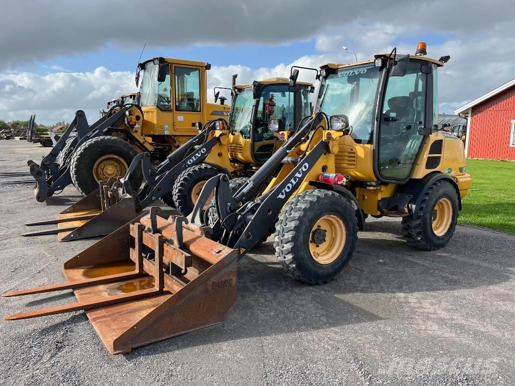 Volvo L 25 F Naudoti ratiniai krautuvai