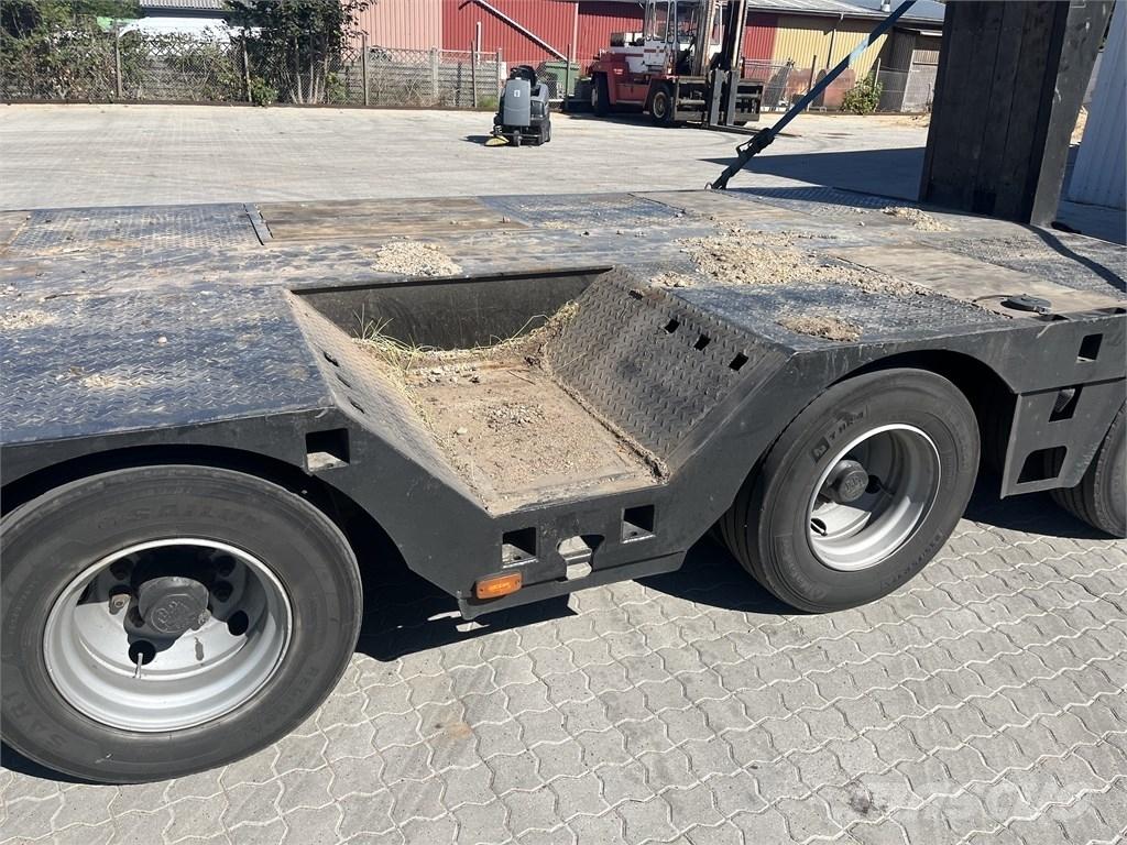 AMT 4 aksler Žemo iškrovimo puspriekabės