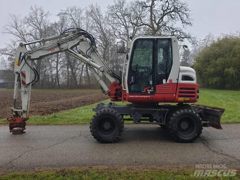 Takeuchi TB 295 W Ratiniai ekskavatoriai