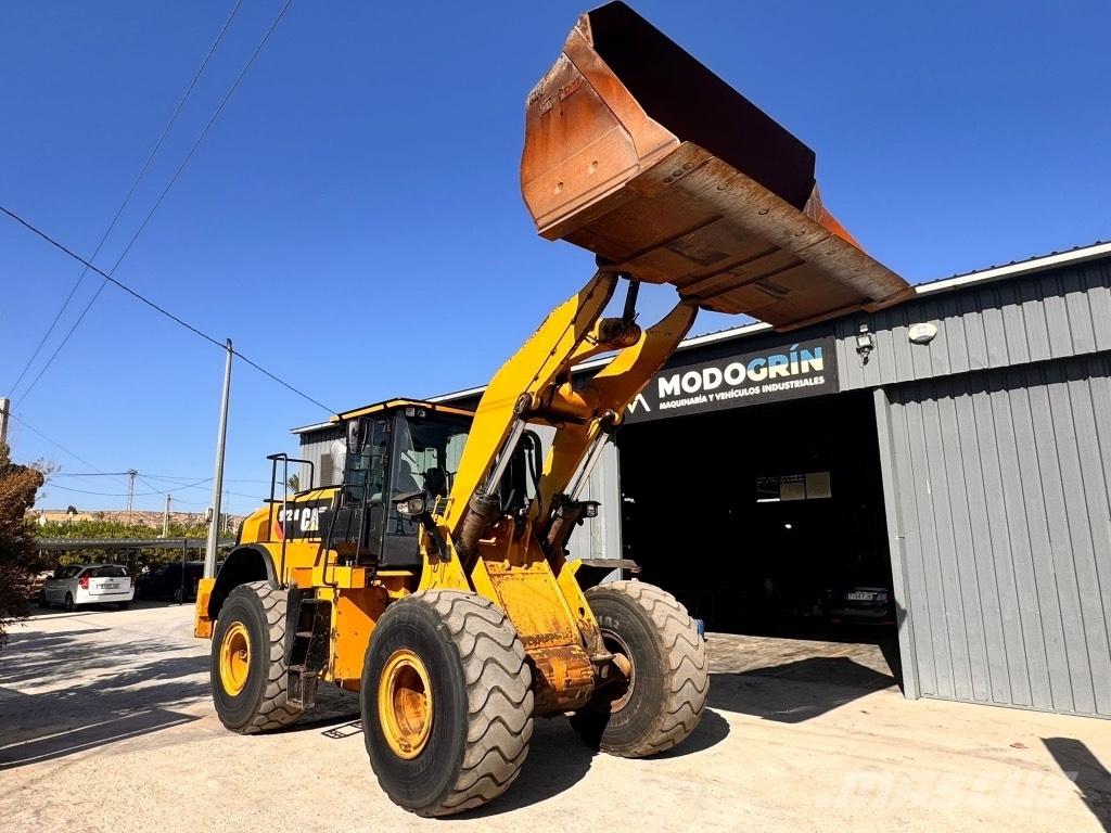 CAT 972 M Naudoti ratiniai krautuvai