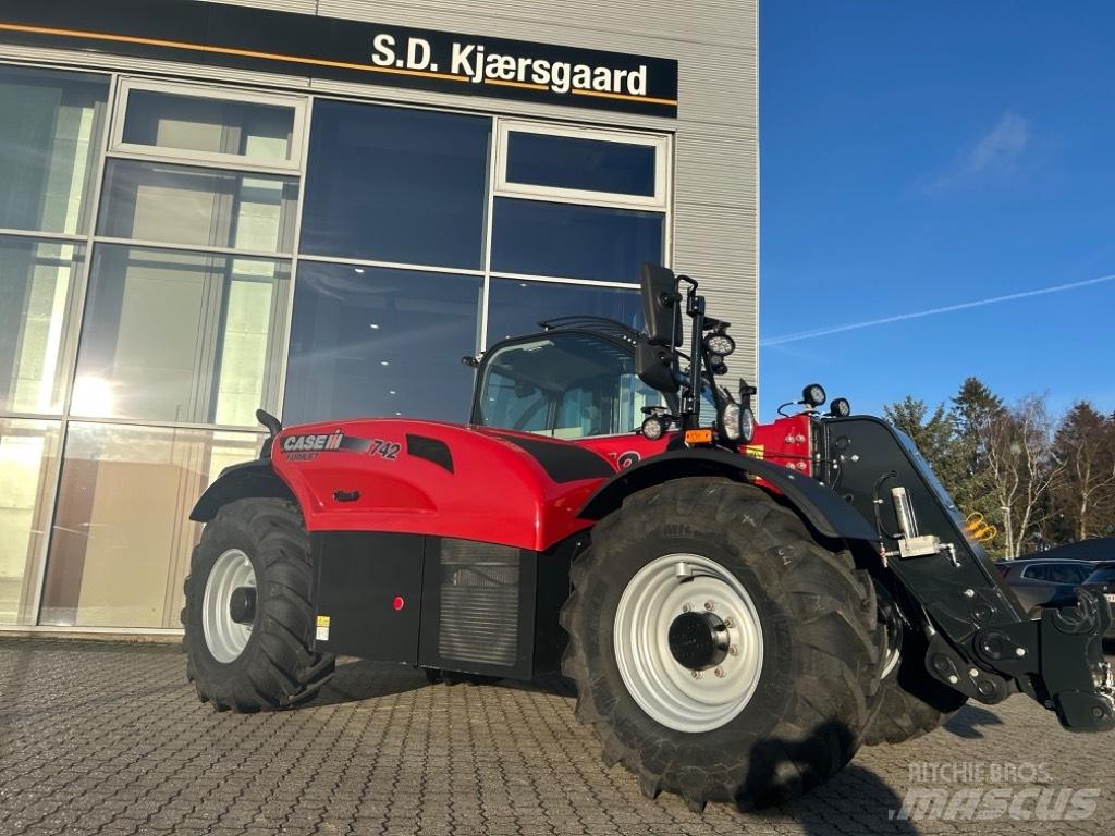 Case IH 742 Teleskopiniai krautuvai