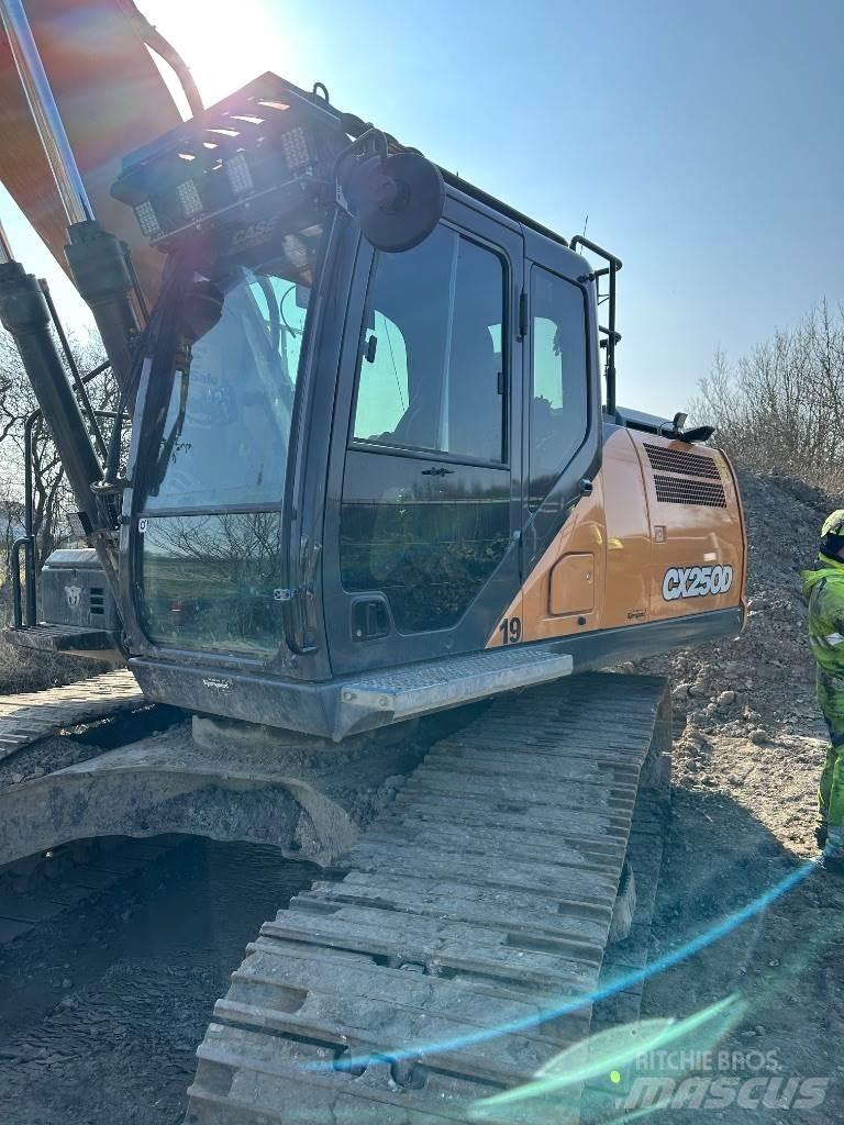 CASE CX 250 D Vikšriniai ekskavatoriai
