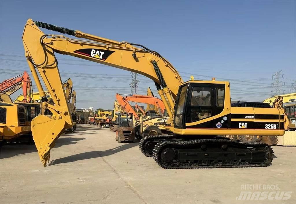 CAT 325 B Vikšriniai ekskavatoriai