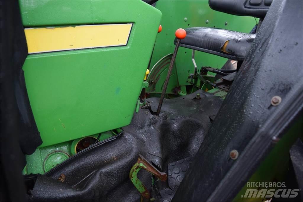 John Deere 1640 Traktoriai