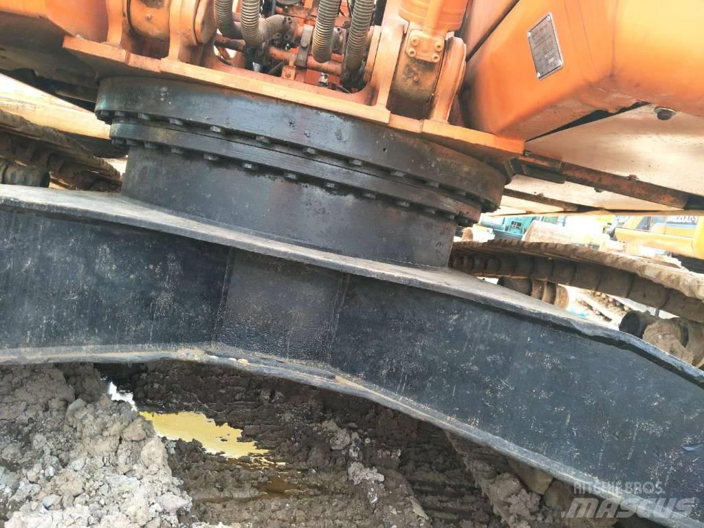 Doosan 225 Vikšriniai ekskavatoriai