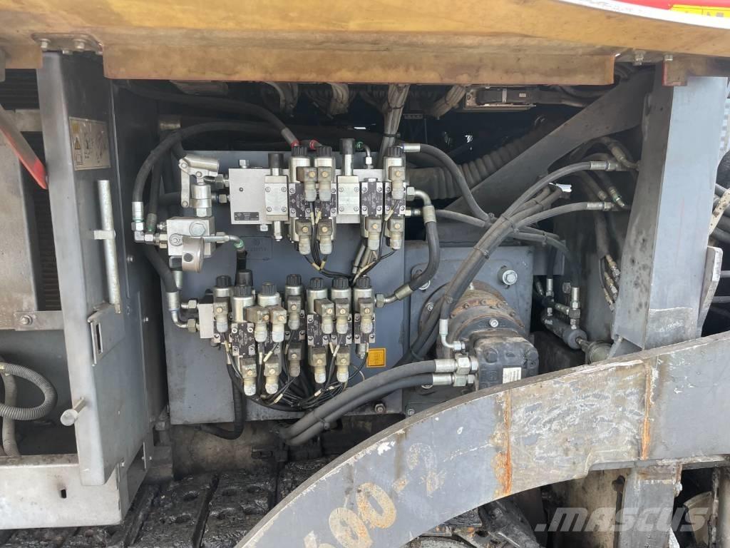 Vögele SUPER 1600-2 Asfalto klotuvai