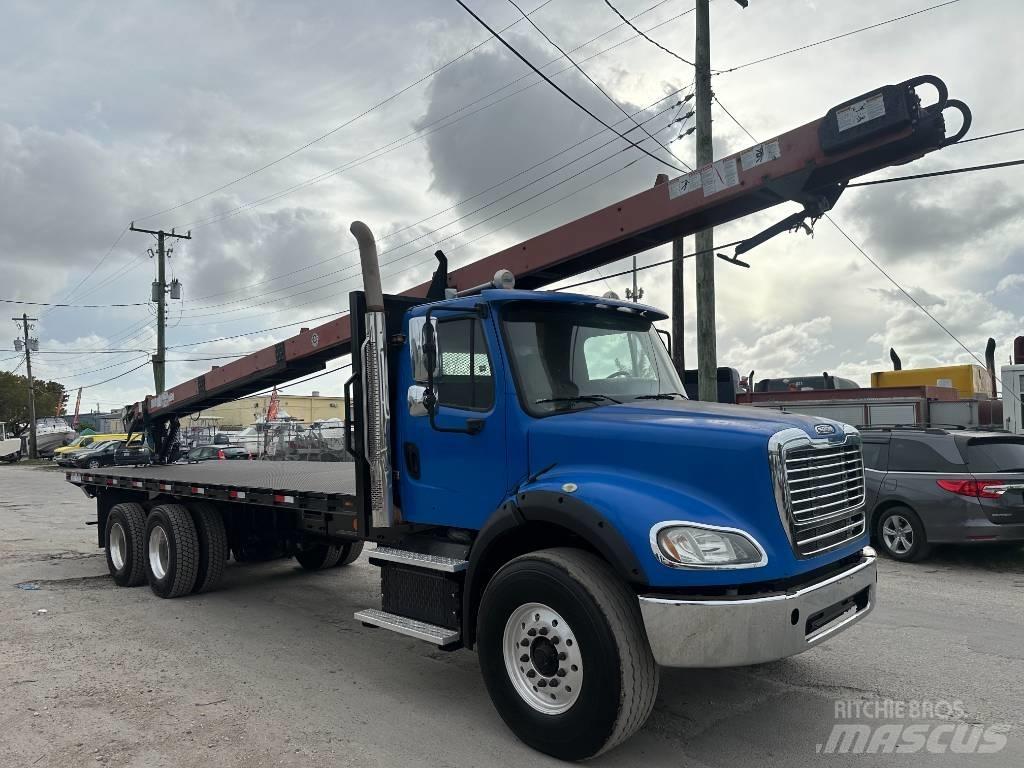 Freightliner M2 Platformos/ Pakrovimas iš šono