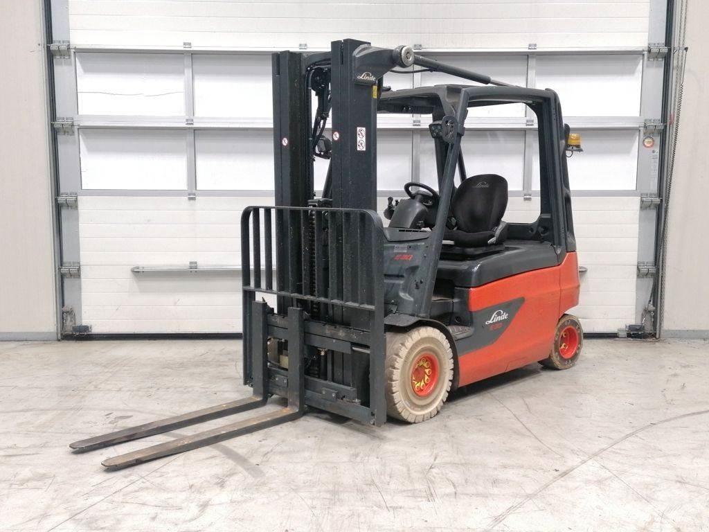 Linde E30L-01 Elektriniai šakiniai krautuvai