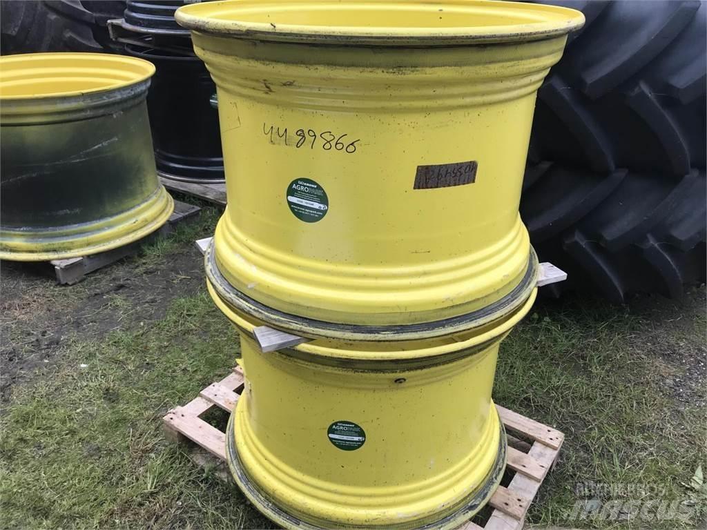John Deere 23x34 Padangos, ratai ir ratlankiai