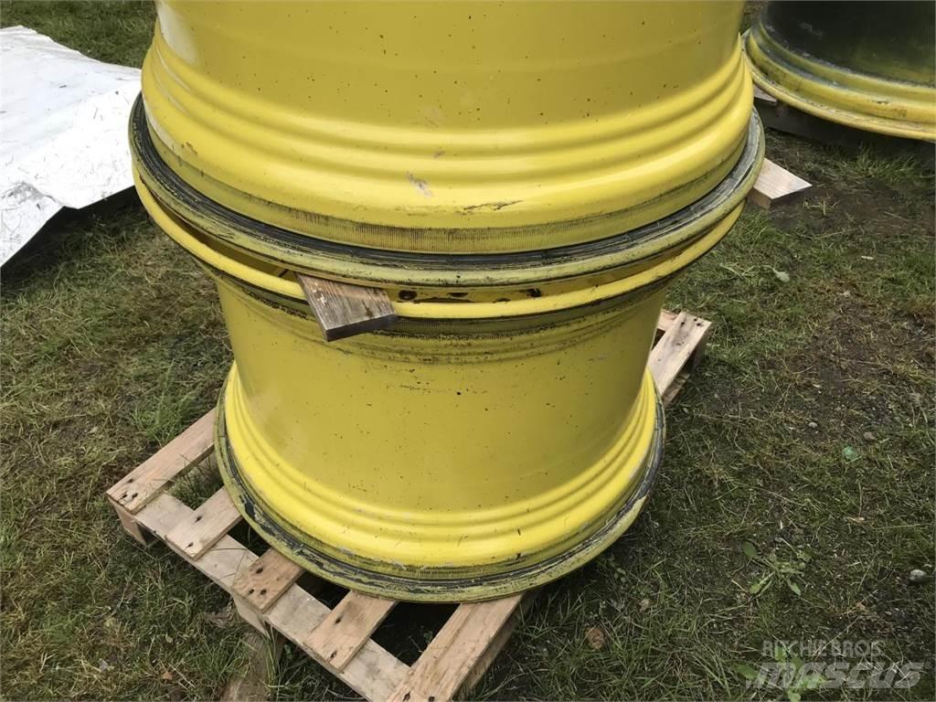 John Deere 23x34 Padangos, ratai ir ratlankiai