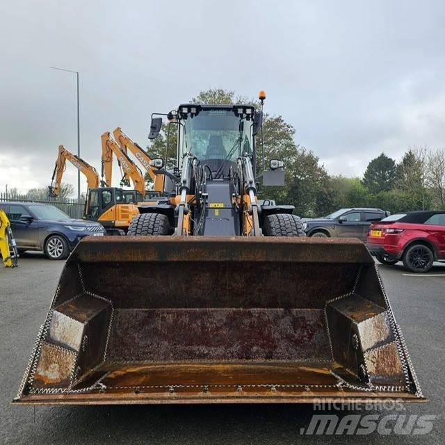 CASE 621GXT Naudoti ratiniai krautuvai