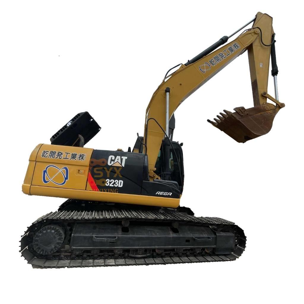 CAT 323D Vikšriniai ekskavatoriai