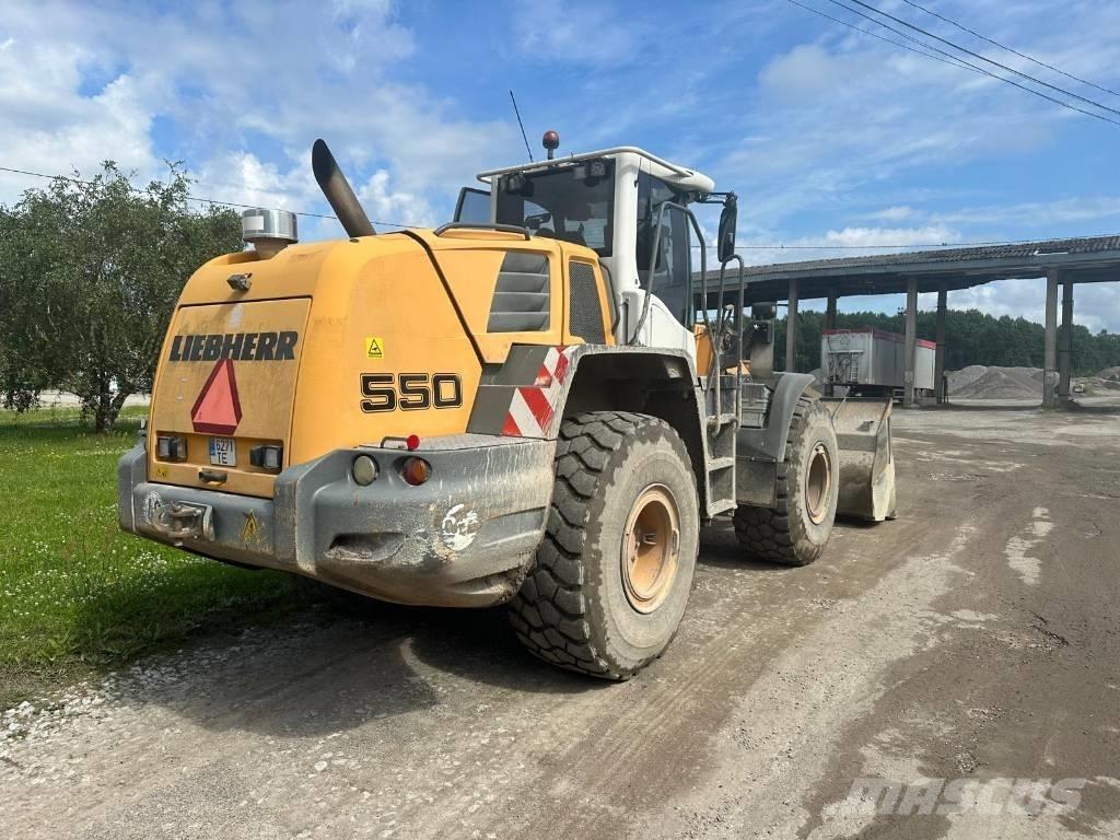 Liebherr L 550 Naudoti ratiniai krautuvai