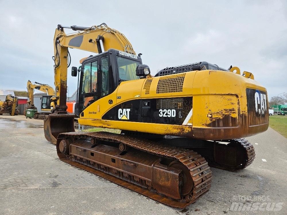 CAT 329DL Vikšriniai ekskavatoriai