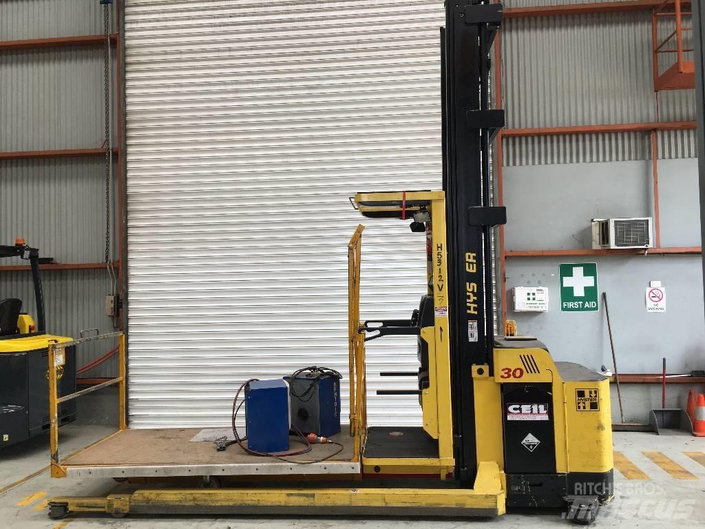 Hyster R30XMF3 Didelių aukščių keltuvai-krautuvai