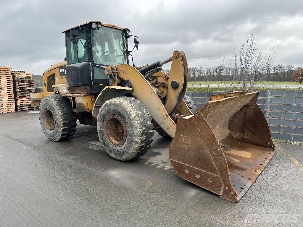 CAT 938 M Naudoti ratiniai krautuvai