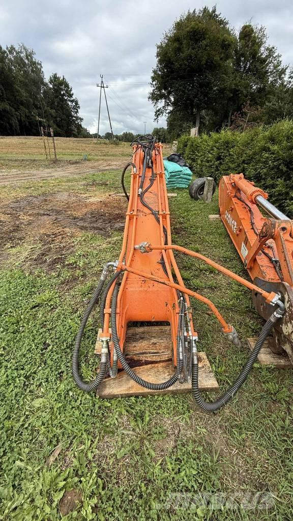 Doosan DX 225 Vikšriniai ekskavatoriai