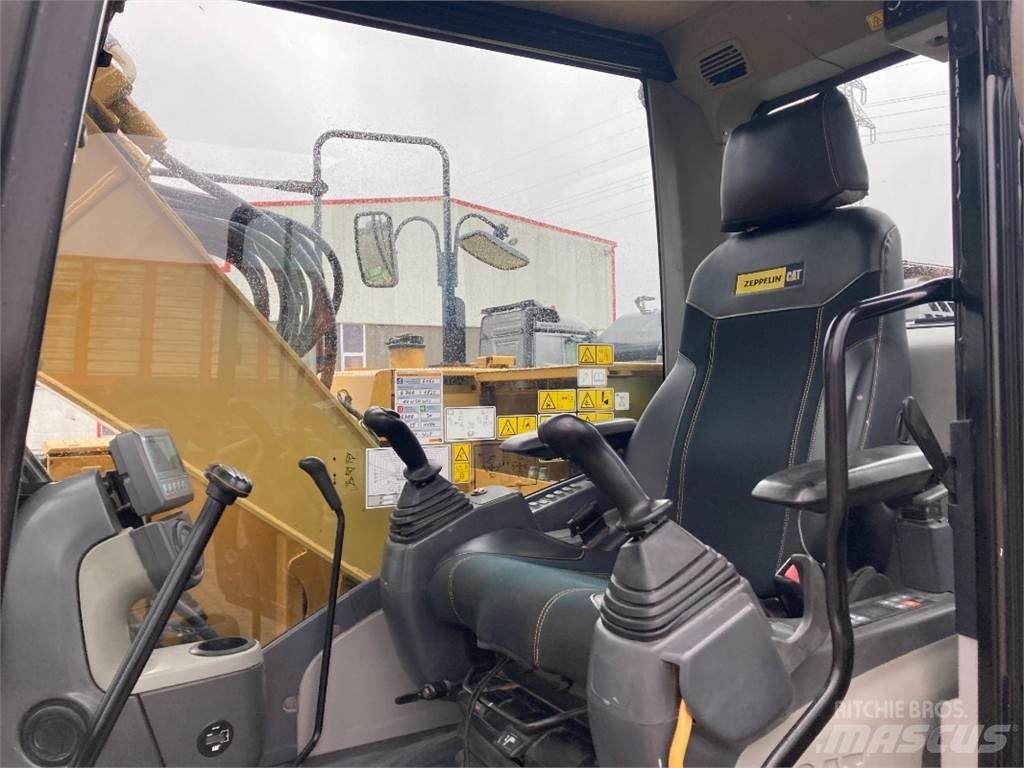 CAT 311 F L RR Ratiniai ekskavatoriai