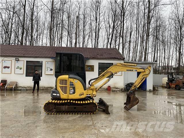 Komatsu PC35MR-2 Vikšriniai ekskavatoriai
