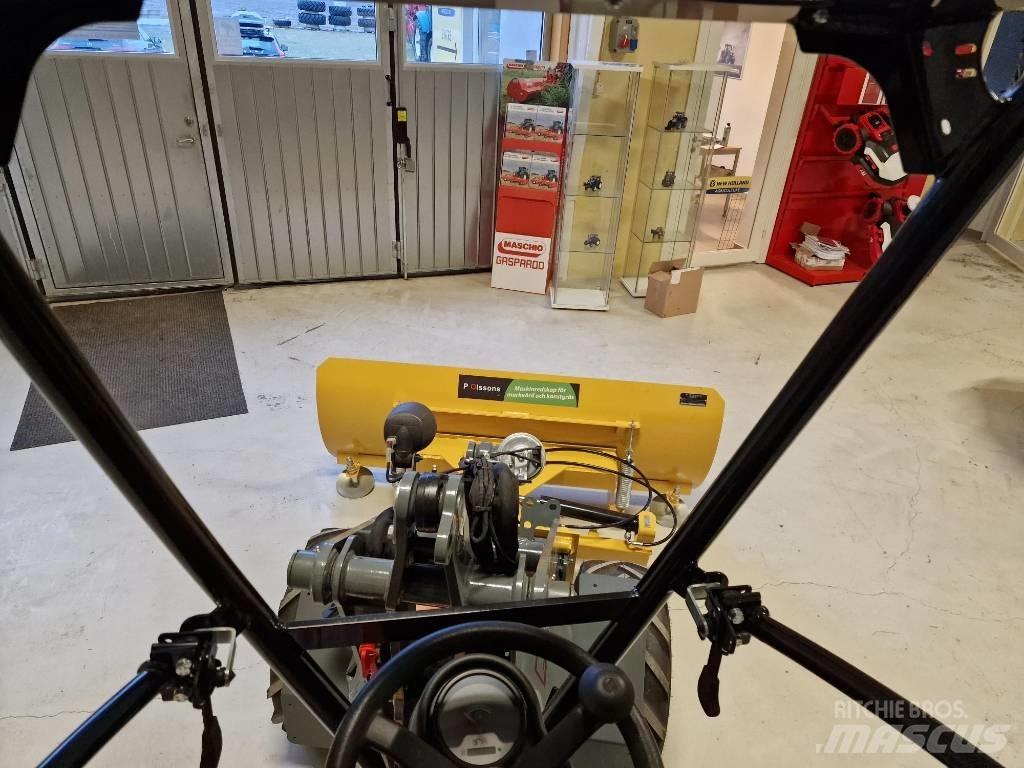 GiANT G1100 Daugiafunkciniai pakrovėjai
