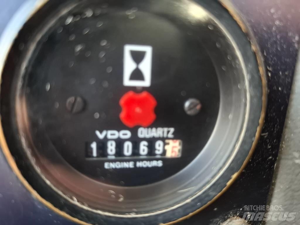 Volvo L70B Naudoti ratiniai krautuvai