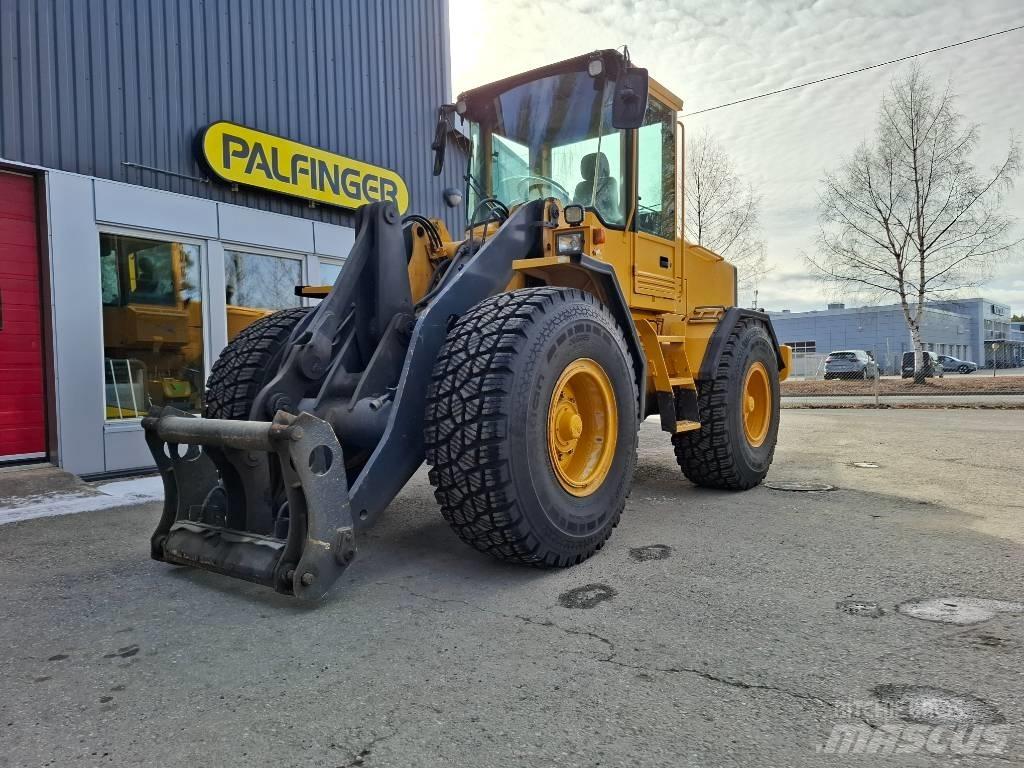 Volvo L70B Naudoti ratiniai krautuvai