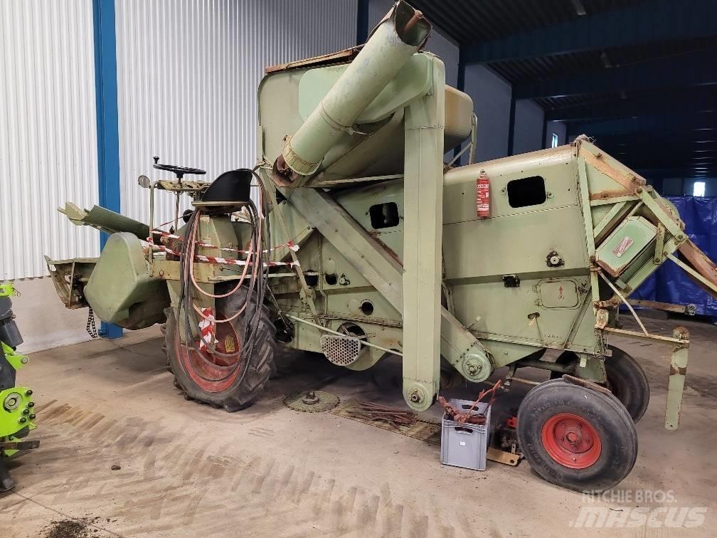 CLAAS Columbus Derliaus nuėmimo kombainai