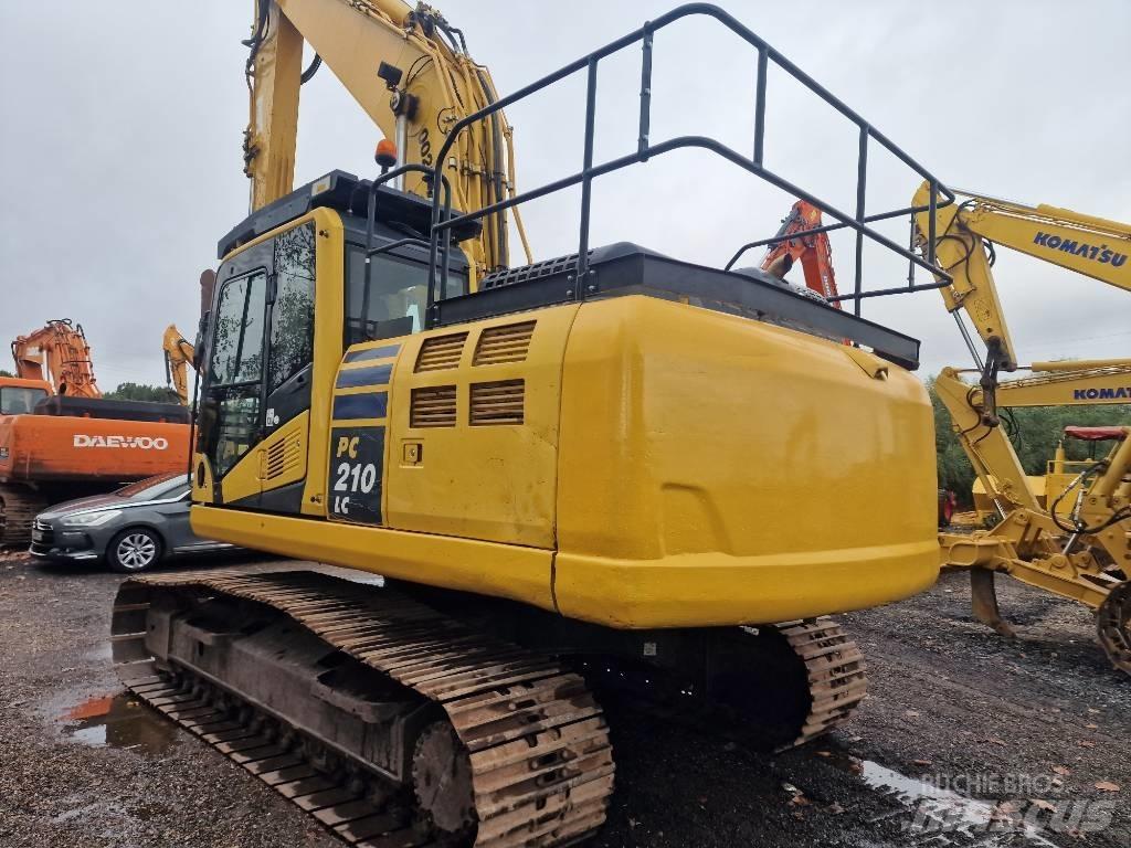 Komatsu PC210LC-11 Vikšriniai ekskavatoriai