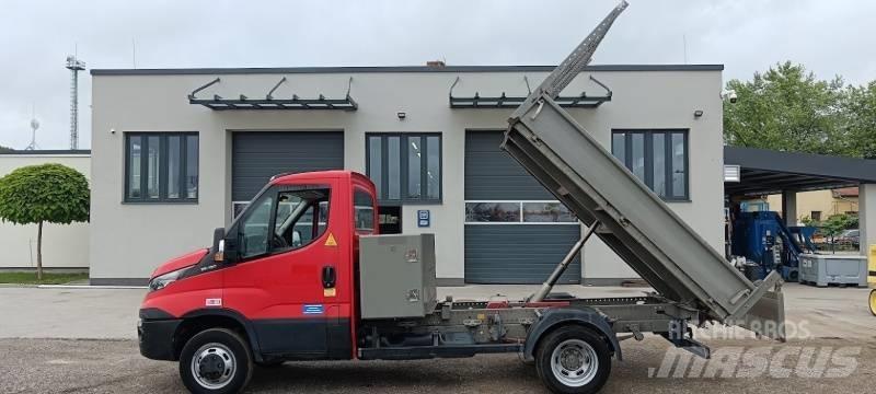 Iveco 35C13 - Tipper Savivarčių priekabų vilkikai