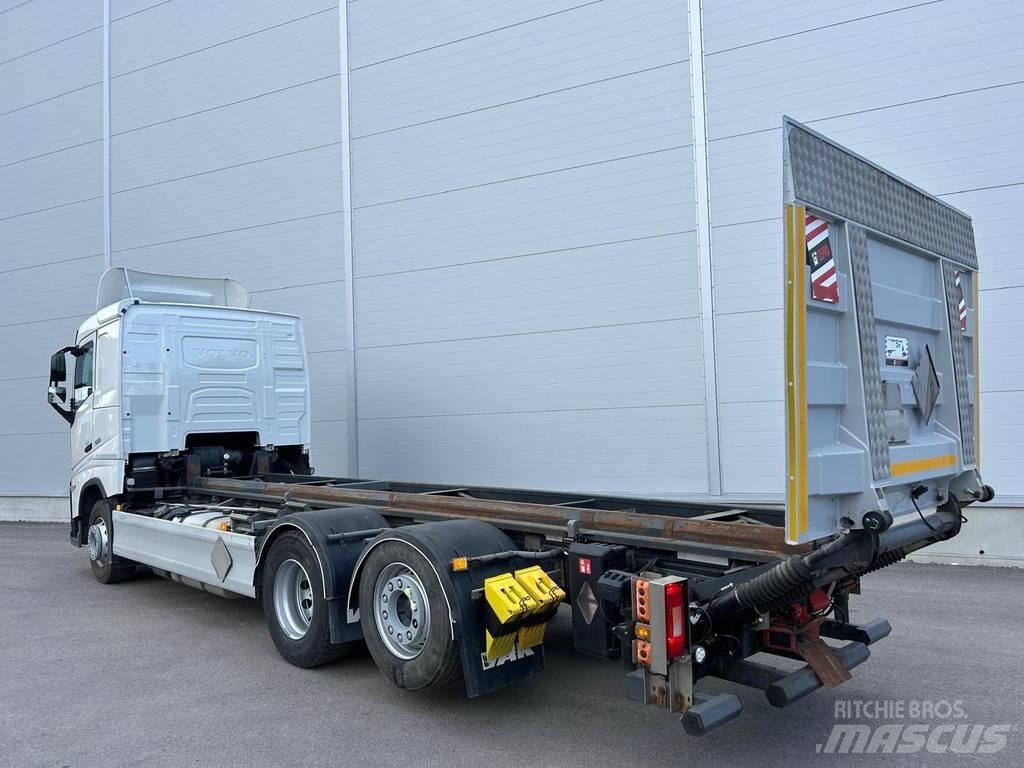 Volvo FH Savivarčiai su kabeliniu keltuvu