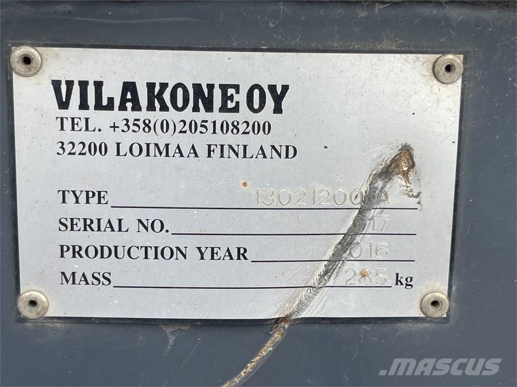  Vilakone Lumikauha Kompaktinių traktorių priedai